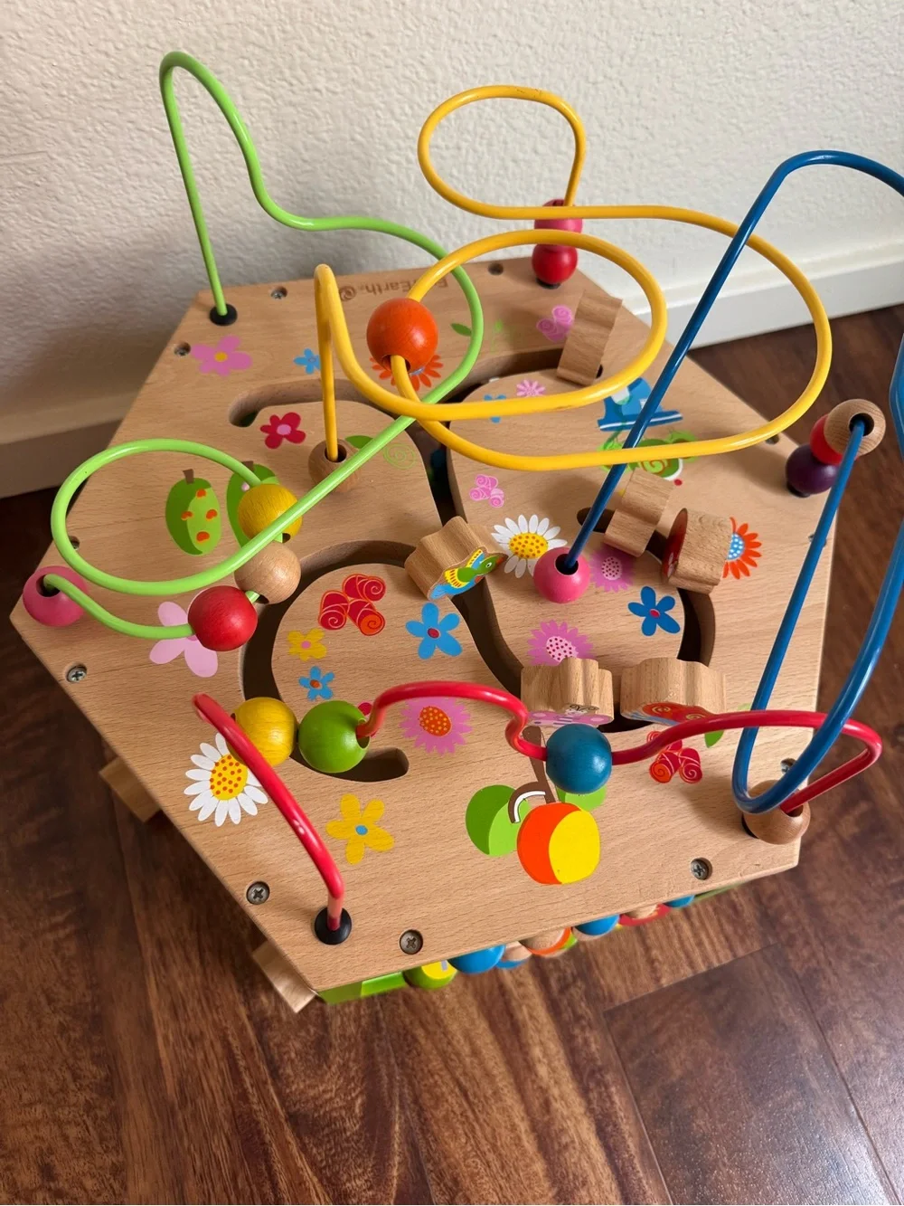 Good Condition EverEarth 7 in 1 Wooden Learning Activity Center